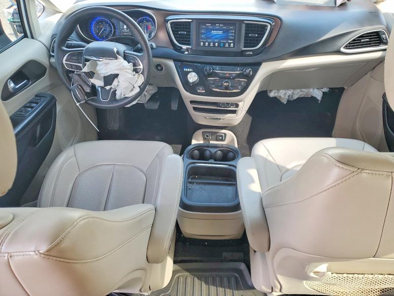 Photo 8 from auction – 2021 CHRYSLER VOYAGER with VIN 2C4RC1DG8MR506490