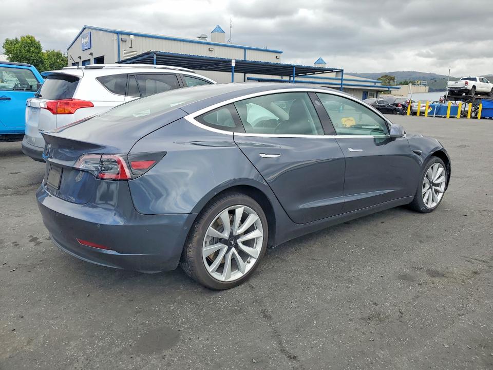 Photo 3 from auction – 2019 TESLA MODEL 3 with VIN 5YJ3E1EA3KF475961