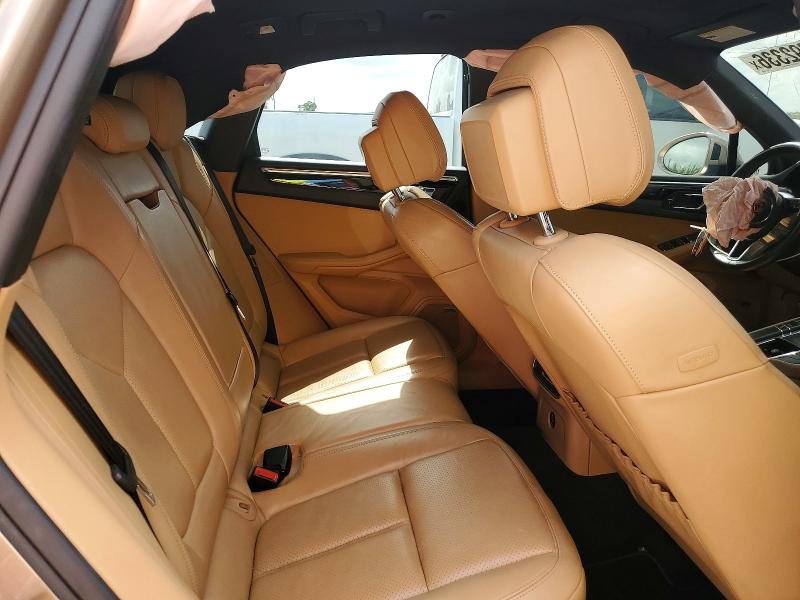 Photo 11 from auction – 2018 PORSCHE MACAN with VIN WP1AB2A54JLB35548