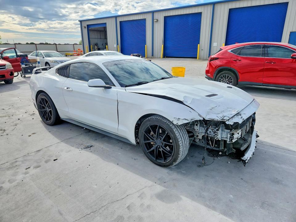 Photo 4 from auction – 2019 FORD MUSTANG with VIN 1FA6P8TH1K5185631