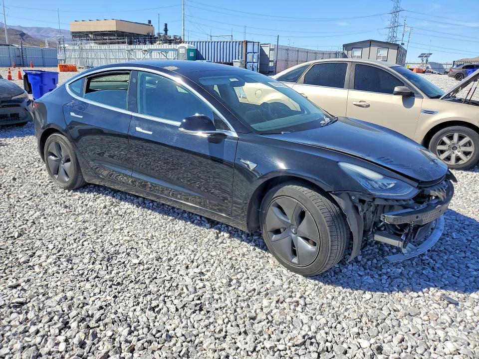 Photo 4 from auction – 2019 TESLA MODEL 3 with VIN 5YJ3E1EB3KF385220