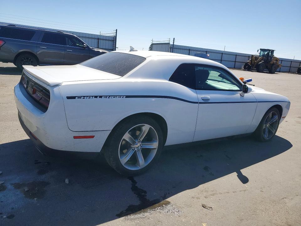 Photo 3 from auction – 2016 DODGE CHALLENGER with VIN 2C3CDZAG4GH323446