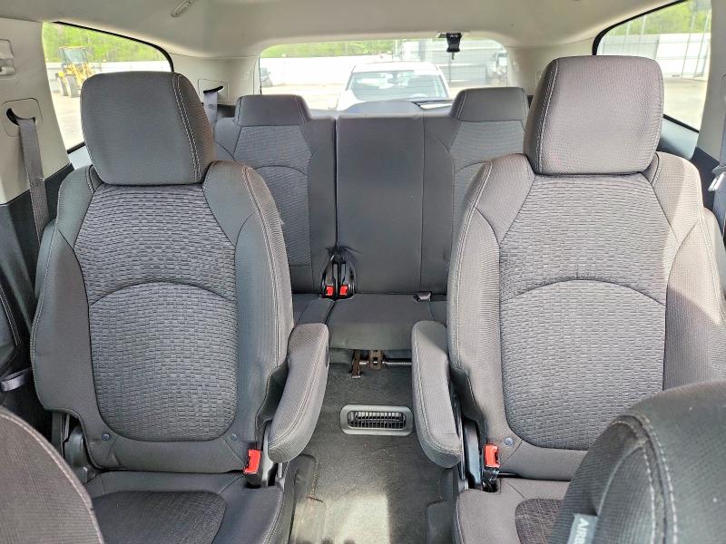Photo 10 from auction – 2015 CHEVROLET TRAVERSE with VIN 1GNKRGKD6FJ377272