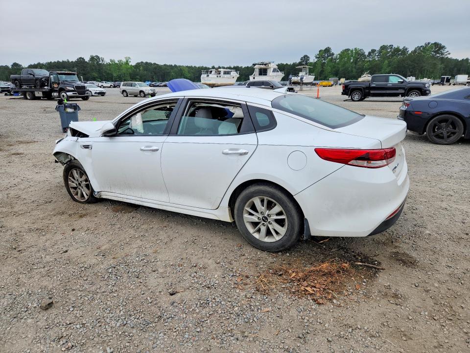 Photo 2 from auction – 2018 KIA OPTIMA with VIN 5XXGT4L33JG215648