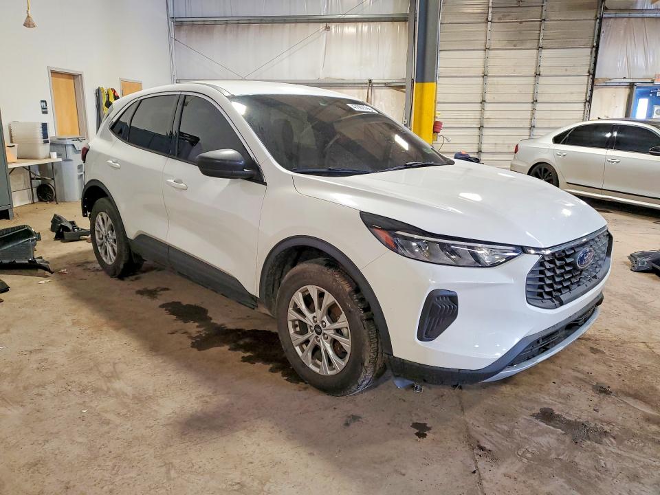 Photo 4 from auction – 2023 FORD ESCAPE with VIN 1FMCU9GN4PUA88928