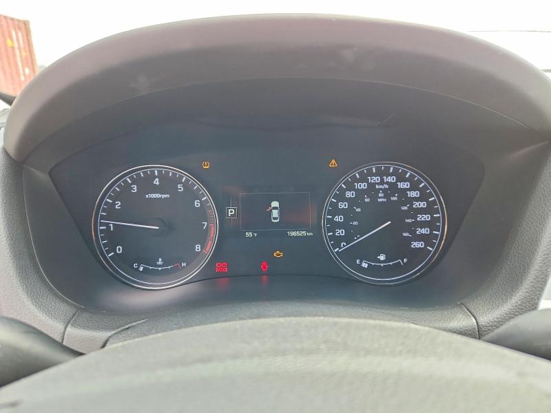 Photo 9 from auction – 2015 HYUNDAI GENESIS with VIN KMHGN4JE7FU026092