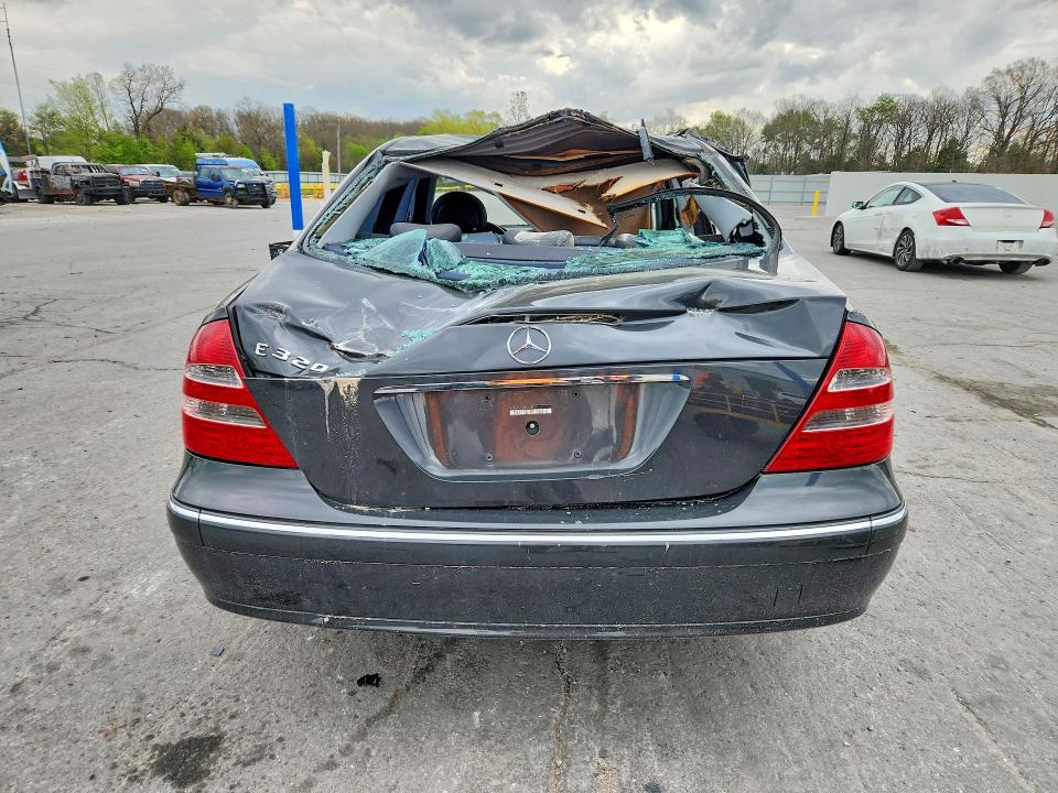 Photo 6 from auction – 2003 MERCEDES-BENZ E with VIN WDBUF65J83A148012
