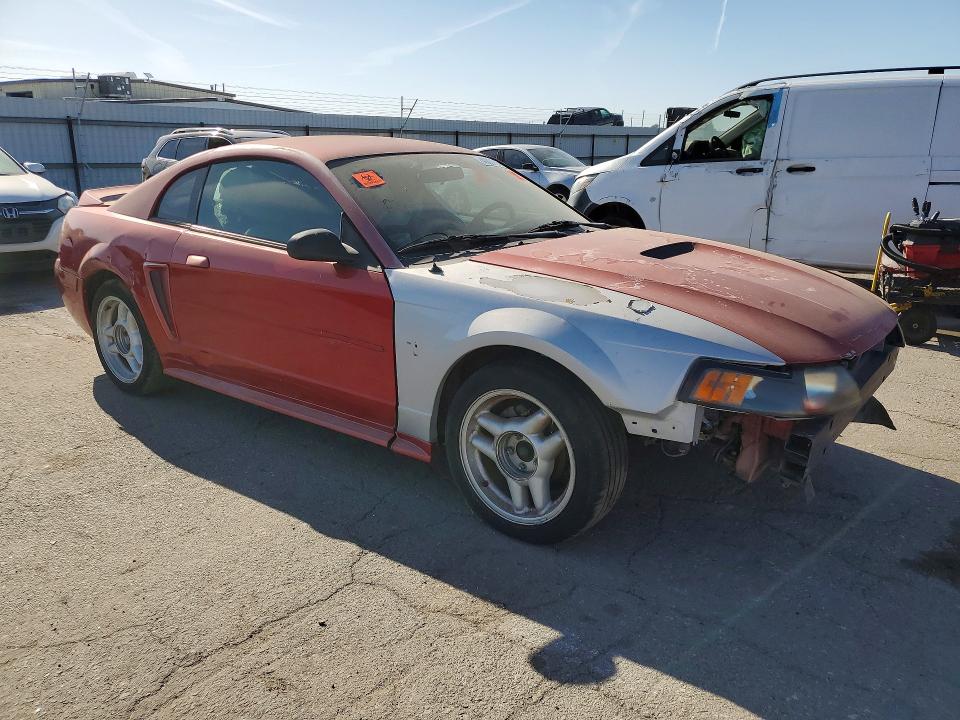 Photo 4 from auction – 2000 FORD MUSTANG with VIN 1FAFP404XYF202889