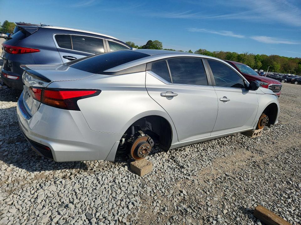 Photo 3 from auction – 2020 NISSAN ALTIMA with VIN 1N4BL4CV6LC276772