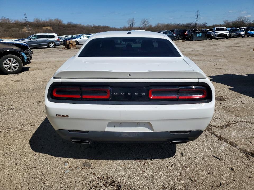Снимка 6 от търг – 2018 DODGE CHALLENGER с VIN 2C3CDZAG2JH161940