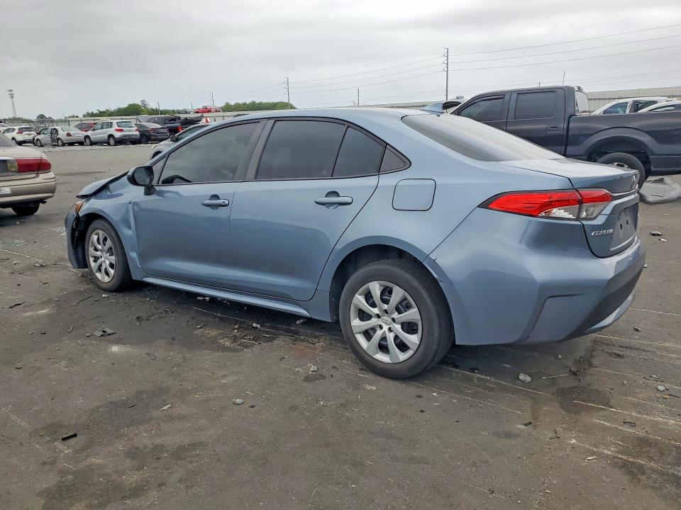 Photo 2 from auction – 2022 TOYOTA COROLLA with VIN 5YFEPMAE8NP295946