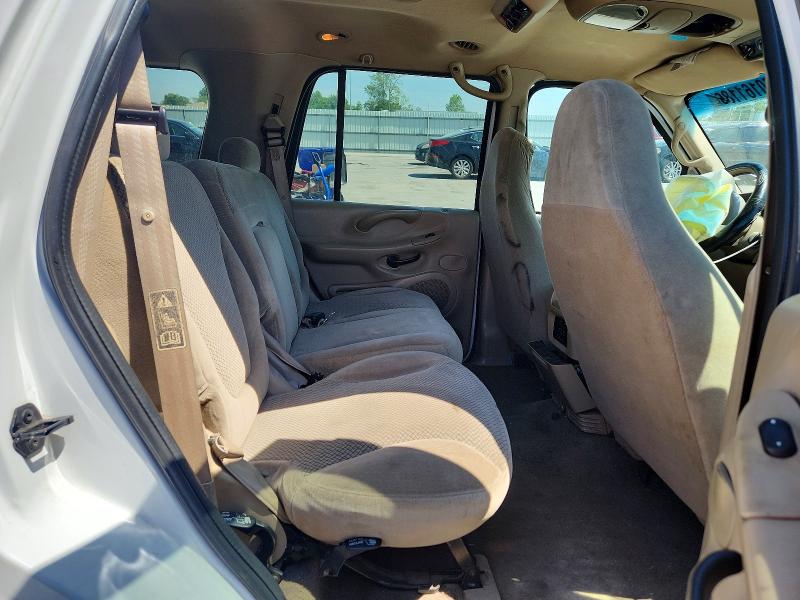 Photo 11 from auction – 2002 FORD EXPEDITION with VIN 1FMRU15W82LA17320