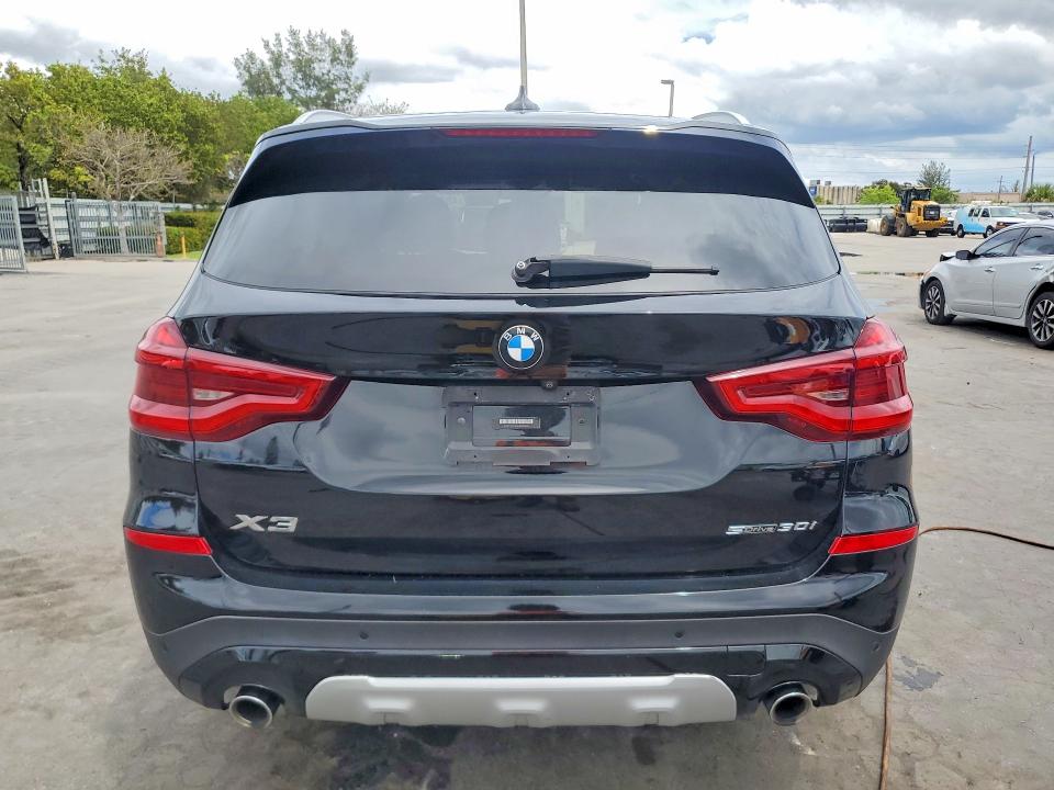 Photo 6 from auction – 2021 BMW X3 with VIN 5UXTY3C03M9E10605