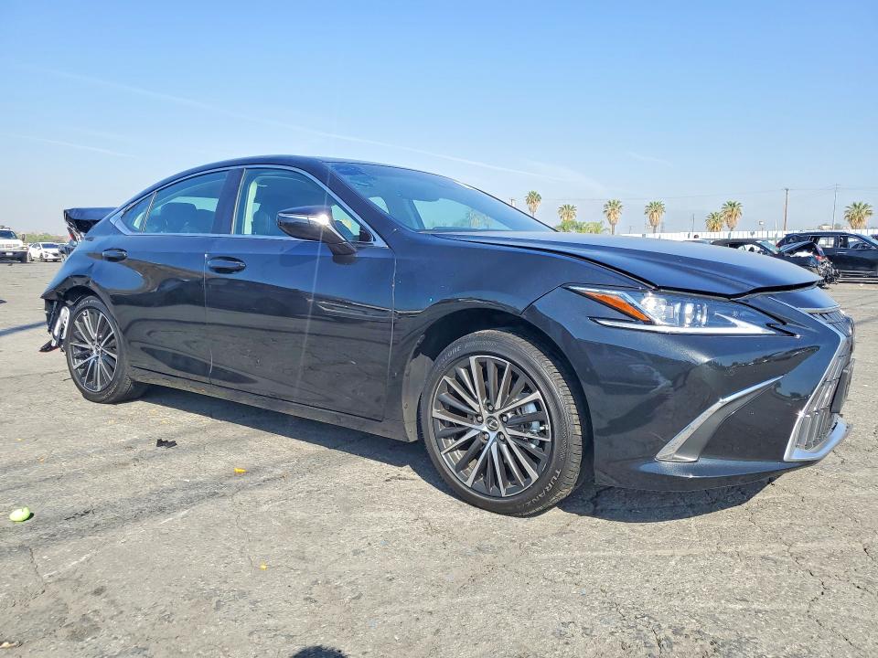 Photo 4 from auction – 2025 LEXUS ES 300H with VIN 58ADA1C10SU076102