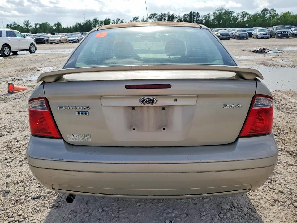 Zdjęcie 6 z aukcji – 2006 FORD FOCUS z VIN 1FAFP34N86W117799