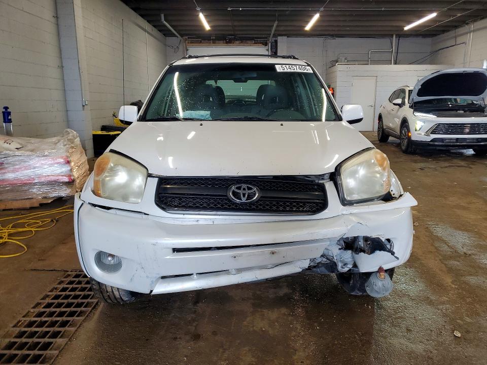 Photo 5 from auction – 2004 TOYOTA RAV4 with VIN JTEHD20V440027881