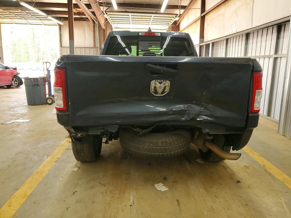 Photo 6 from auction – 2019 RAM 1500 with VIN 1C6RRECT4KN596808