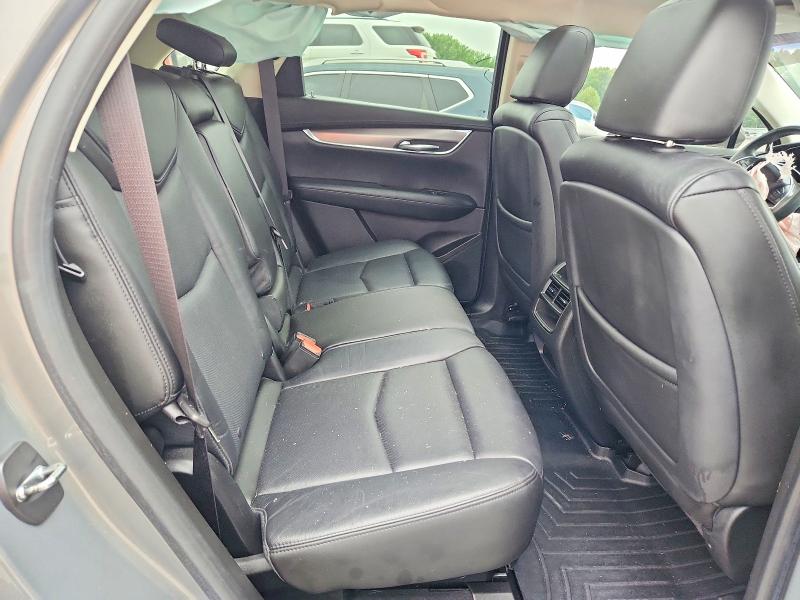 Снимка 10 от търг – 2017 CADILLAC XT5 с VIN 1GYKNBRS1HZ282631