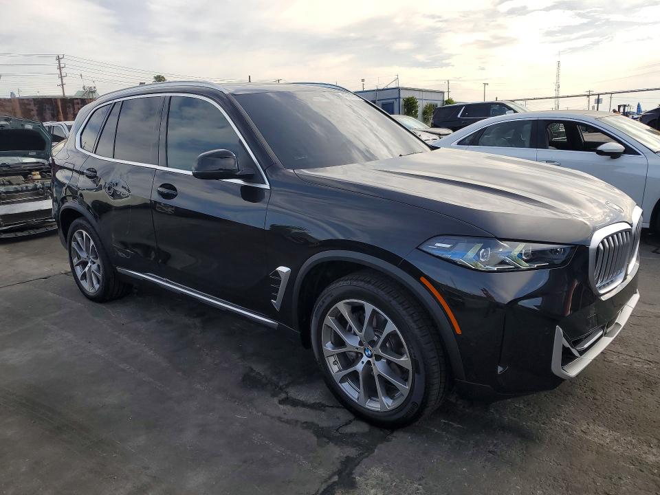 Photo 4 from auction – 2026 BMW X5 with VIN 5UX23EU05T9265843