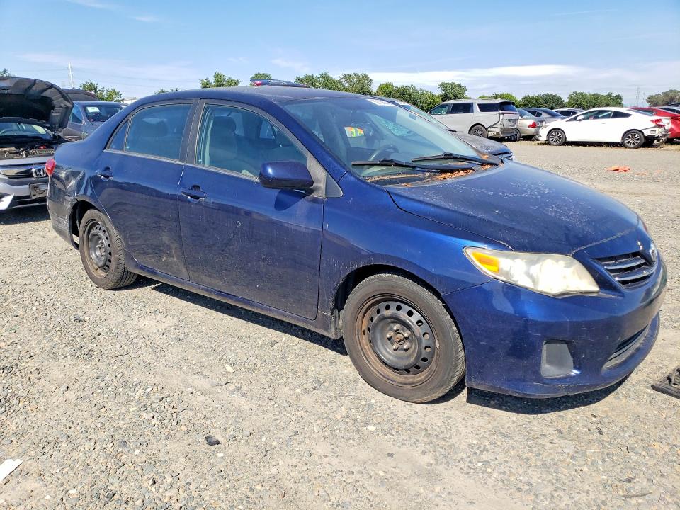 Снимка 4 от търг – 2013 TOYOTA COROLLA с VIN 5YFBU4EE5DP078794