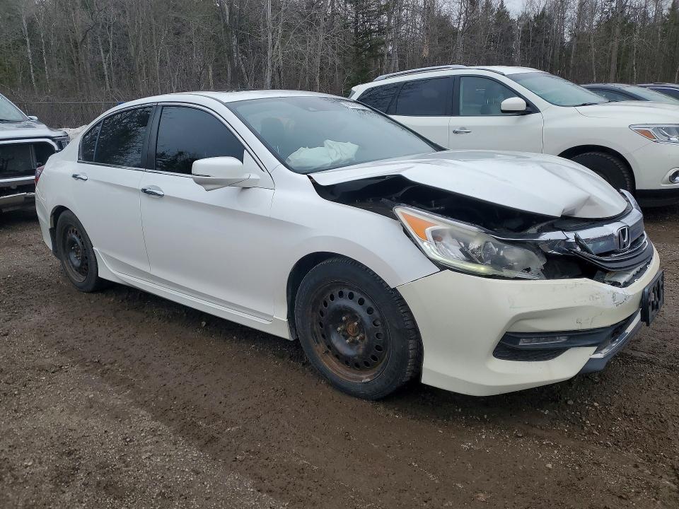 Photo 4 from auction – 2016 HONDA ACCORD with VIN 1HGCR2F68GA807883