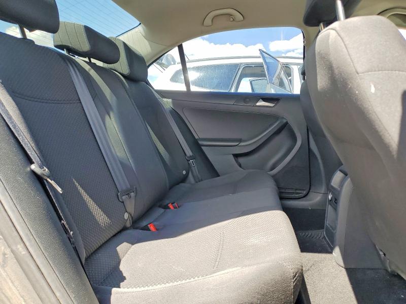 Photo 10 from auction – 2014 VOLKSWAGEN JETTA with VIN 3VW2K7AJ5EM275657