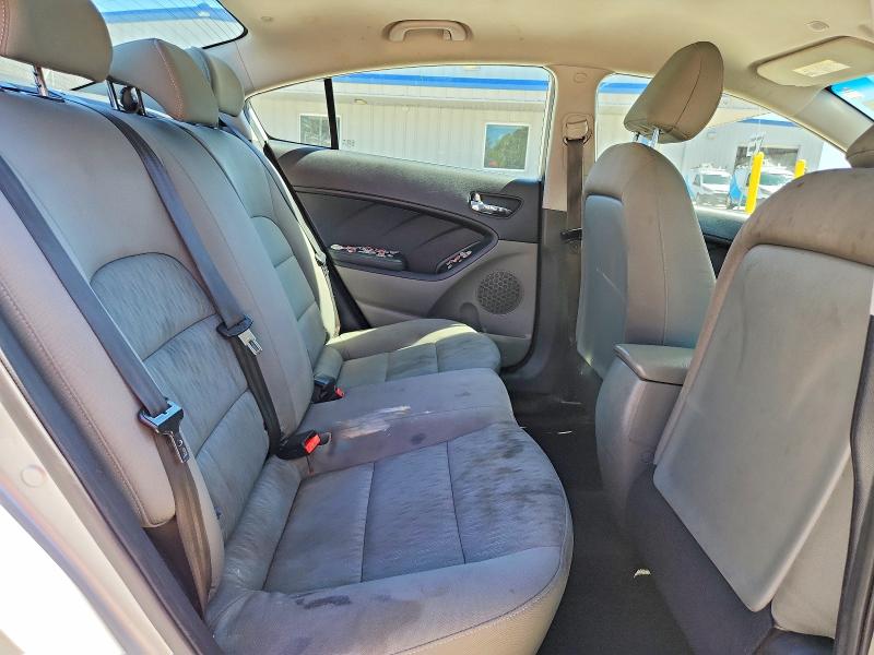 Photo 10 from auction – 2015 KIA FORTE with VIN KNAFK4A68F5343274