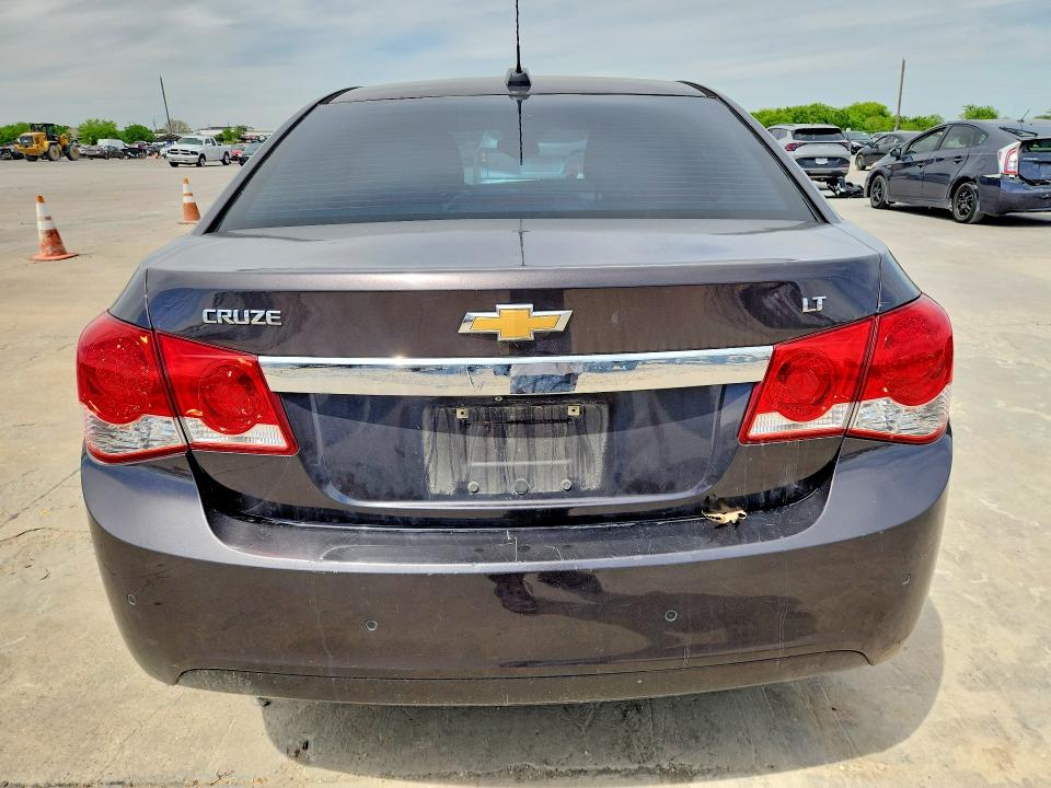 Photo 6 from auction – 2015 CHEVROLET CRUZE with VIN 1G1PC5SBXF7192151