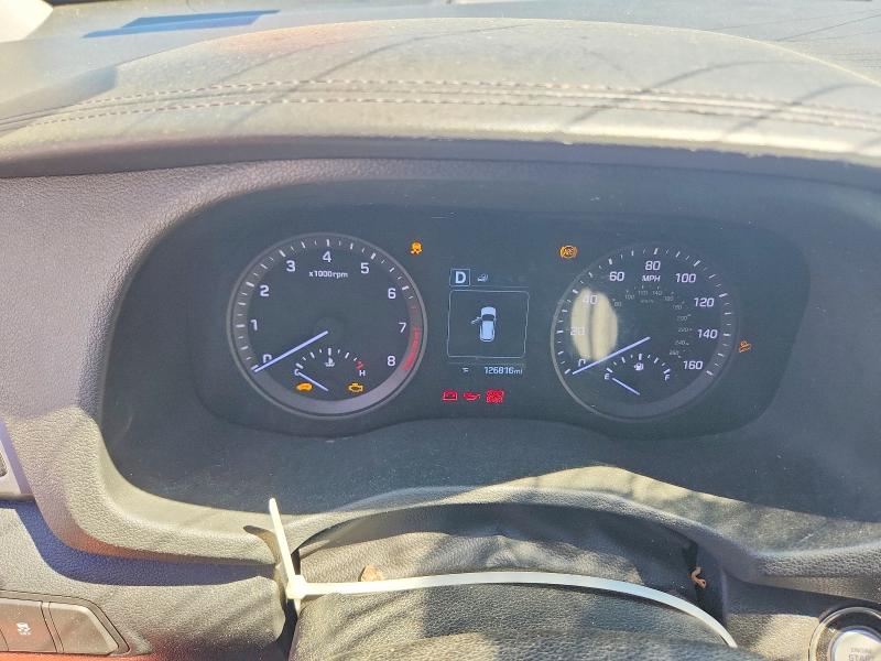 Photo 9 from auction – 2017 HYUNDAI TUCSON with VIN KM8J3CA49HU450180