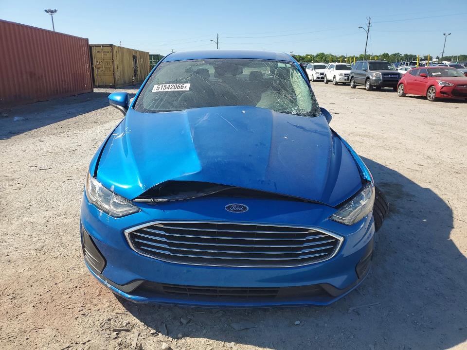 Photo 5 from auction – 2019 FORD FUSION with VIN 3FA6P0LU7KR185015
