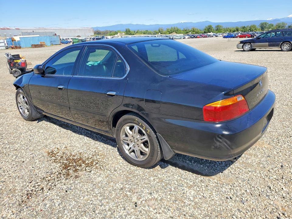 Photo 2 from auction – 2000 ACURA 3.2TL with VIN 19UUA5660YA035328
