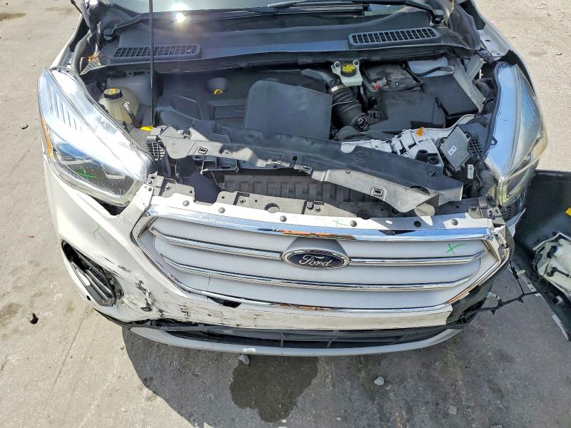 Photo 12 from auction – 2019 FORD ESCAPE with VIN 1FMCU0J93KUA30289