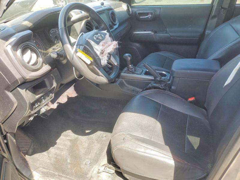 Снимка 7 от търг – 2018 TOYOTA TACOMA с VIN 5TFCZ5AN1JX156339