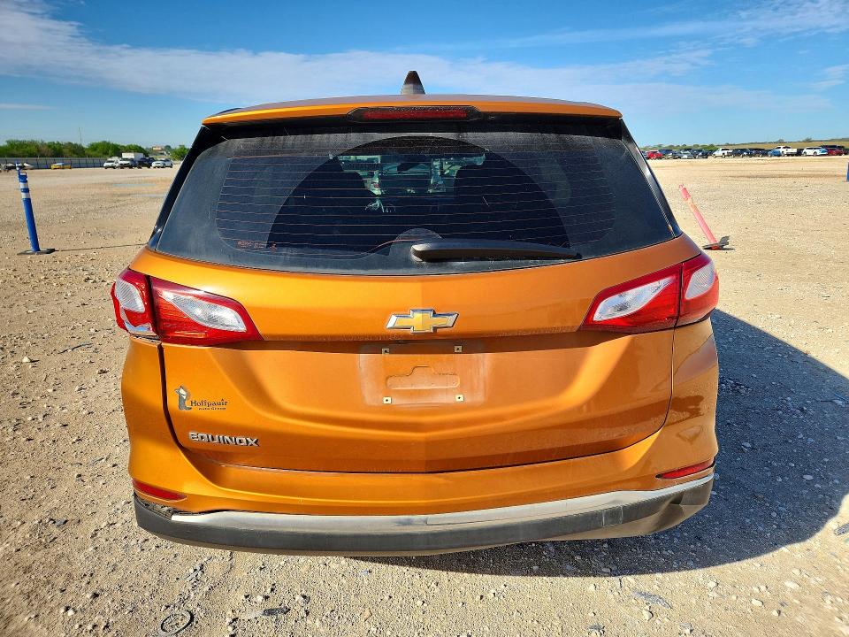 Photo 6 from auction – 2018 CHEVROLET EQUINOX with VIN 2GNAXHEV0J6131979