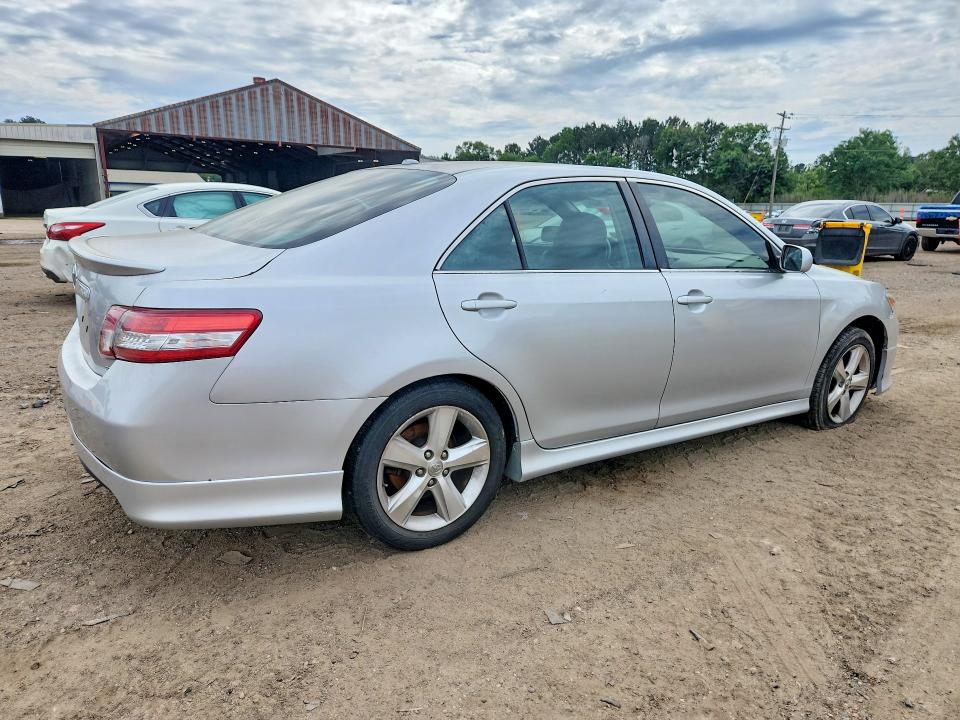 Photo 3 from auction – 2010 TOYOTA CAMRY with VIN 4T1BF3EKXAU096339