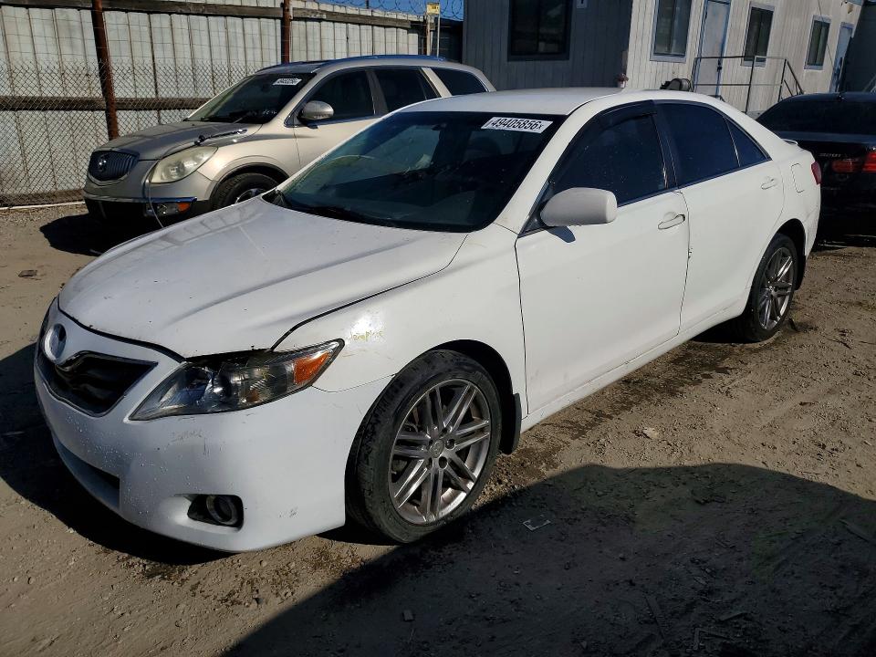 صورة رقم 1 من المزاد - 2011 TOYOTA CAMRY مع VIN 4T1BF3EK5BU631028