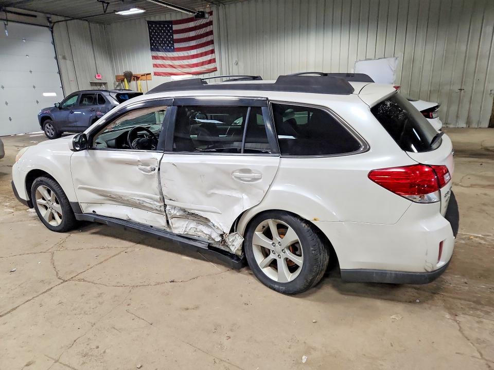 Снимка 2 от търг – 2013 SUBARU OUTBACK с VIN 4S4BRCCC5D3253272