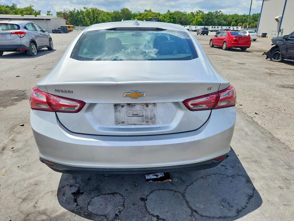 Photo 6 from auction – 2021 CHEVROLET MALIBU with VIN 1G1ZD5ST3MF068918