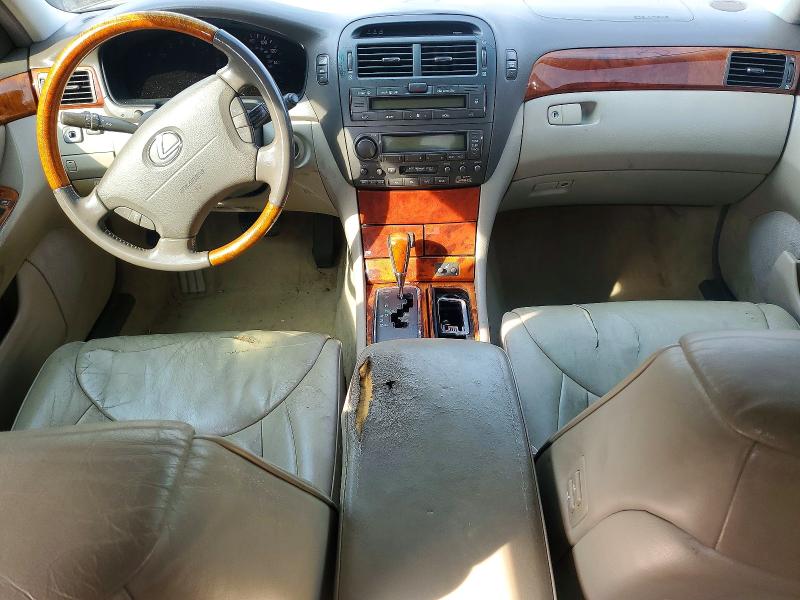 Photo 8 from auction – 2002 LEXUS LS 430 with VIN JTHBN30F220085330