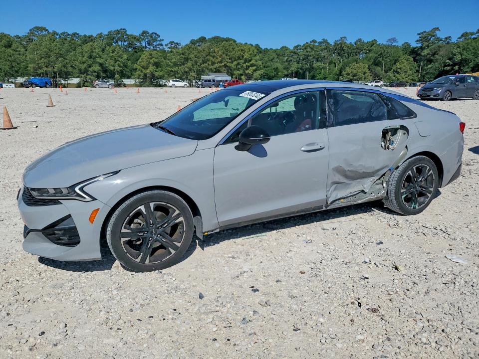 KIA K5 2022 with VIN 5XXG64J2XNG138686 - Photo from auction