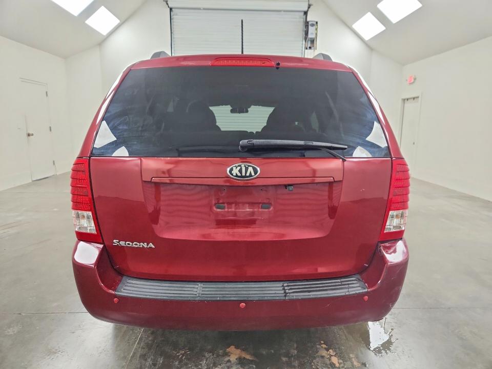 Photo 6 from auction – 2014 KIA SEDONA with VIN KNDMG4C71E6538711