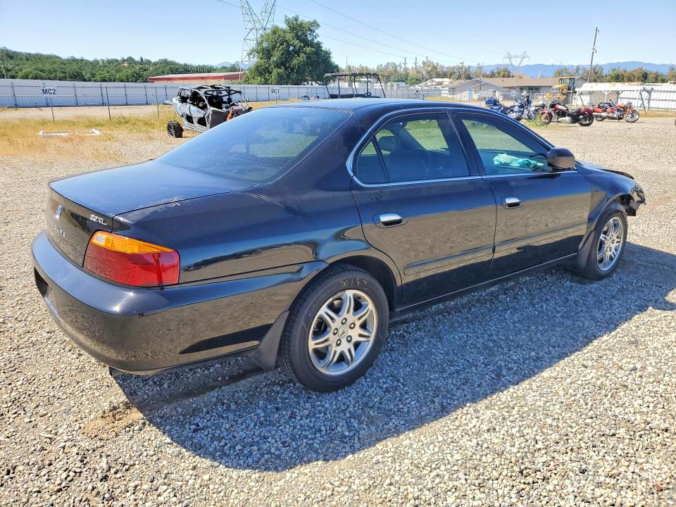 Photo 3 from auction – 2000 ACURA 3.2TL with VIN 19UUA5660YA035328