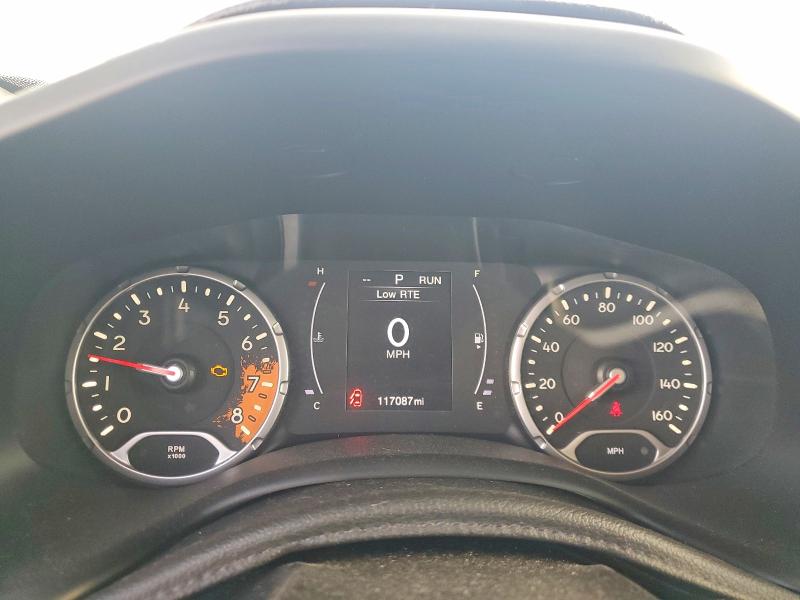 Photo 9 from auction – 2018 JEEP RENEGADE with VIN ZACCJABB4JPJ06233