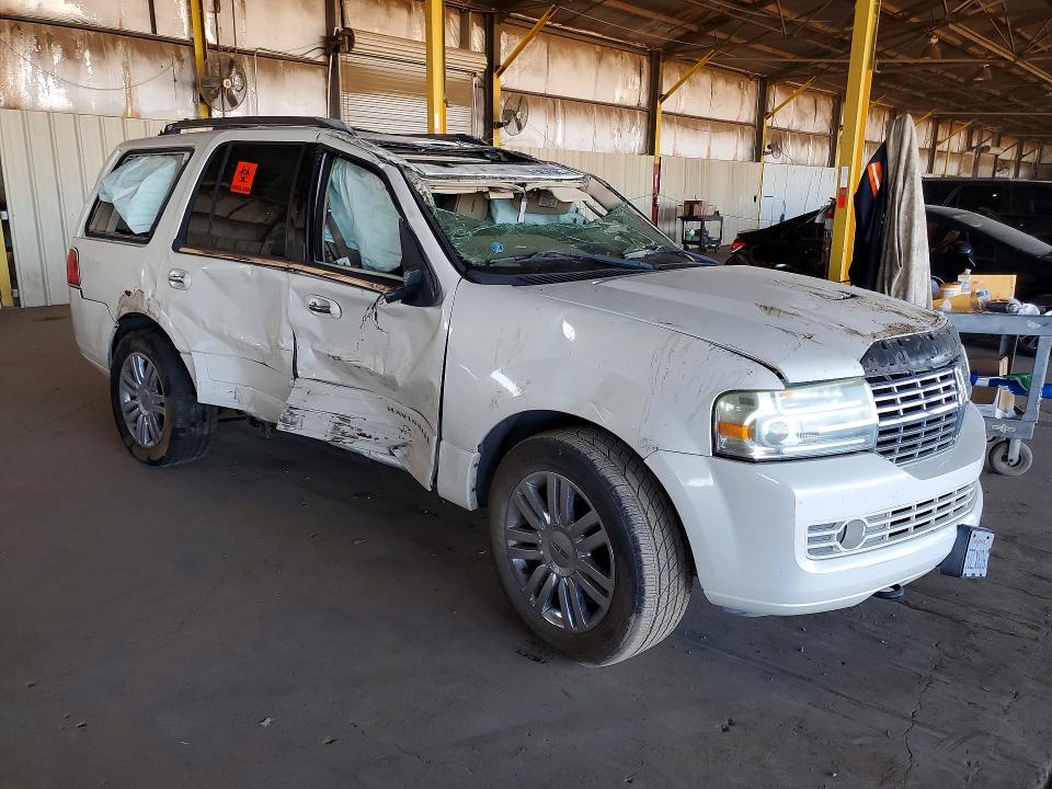 Photo 4 from auction – 2008 LINCOLN NAVIGATOR with VIN 5LMFU27548LJ07471