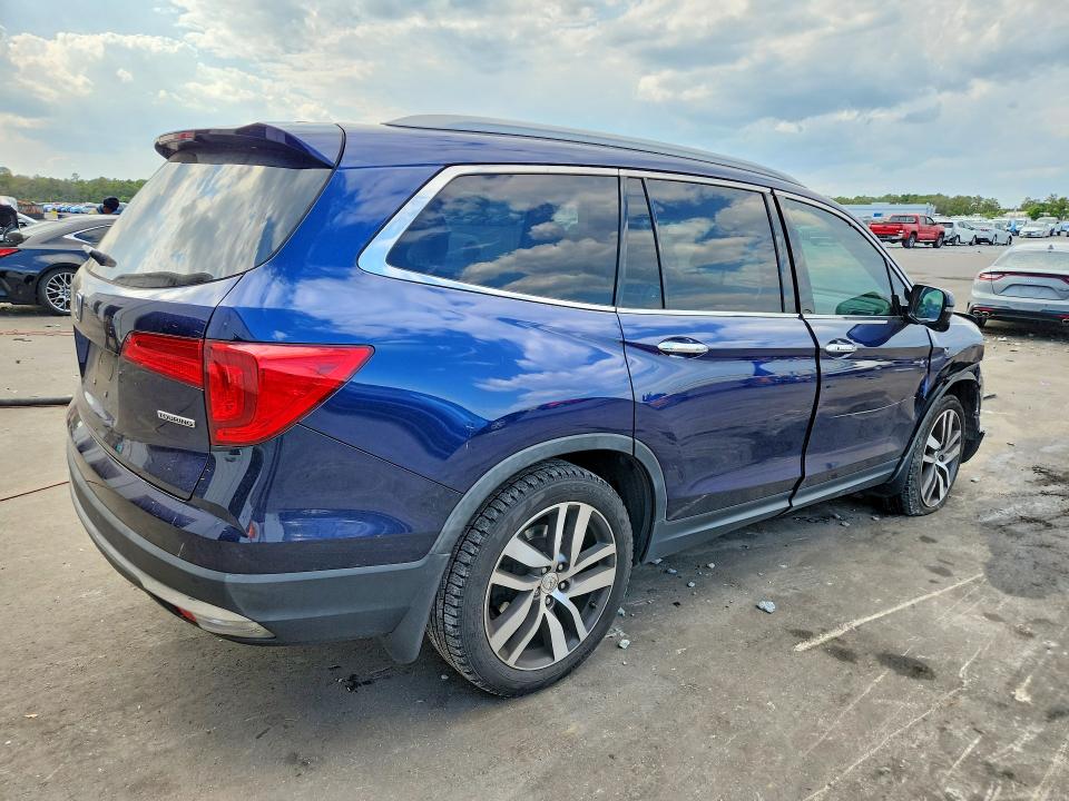 Photo 3 from auction – 2017 HONDA PILOT with VIN 5FNYF5H96HB039500