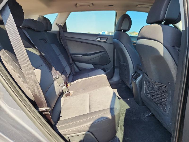 Photo 10 from auction – 2018 HYUNDAI TUCSON with VIN KM8J33A2XJU709196
