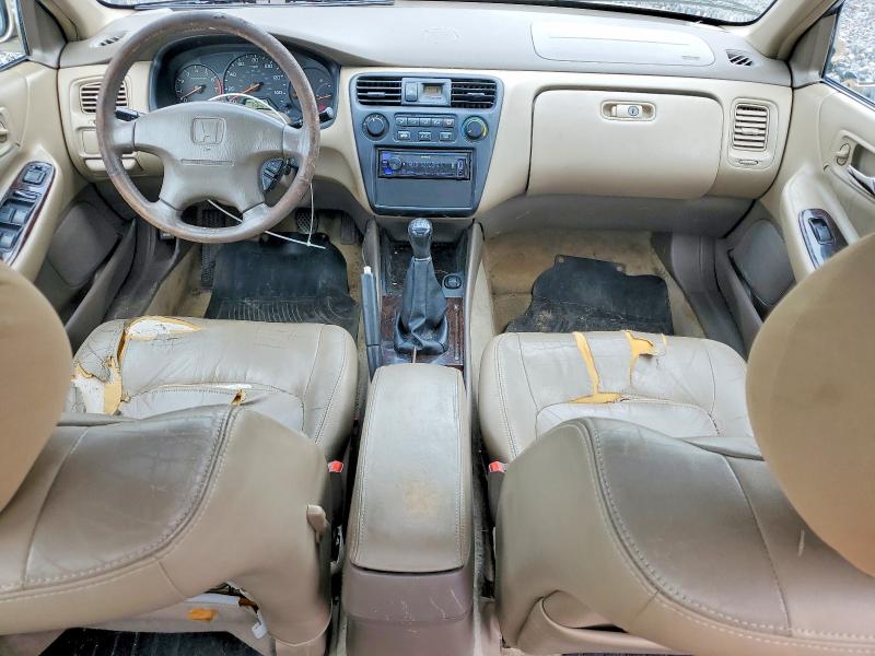 Photo 8 from auction – 2000 HONDA ACCORD with VIN 1HGCG6586YA099781