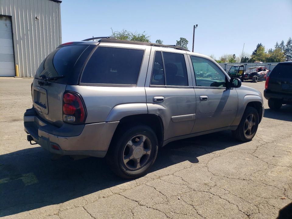 Photo 3 from auction – 2005 CHEVROLET TRAILBLAZER with VIN 1GNDT13SX52336852