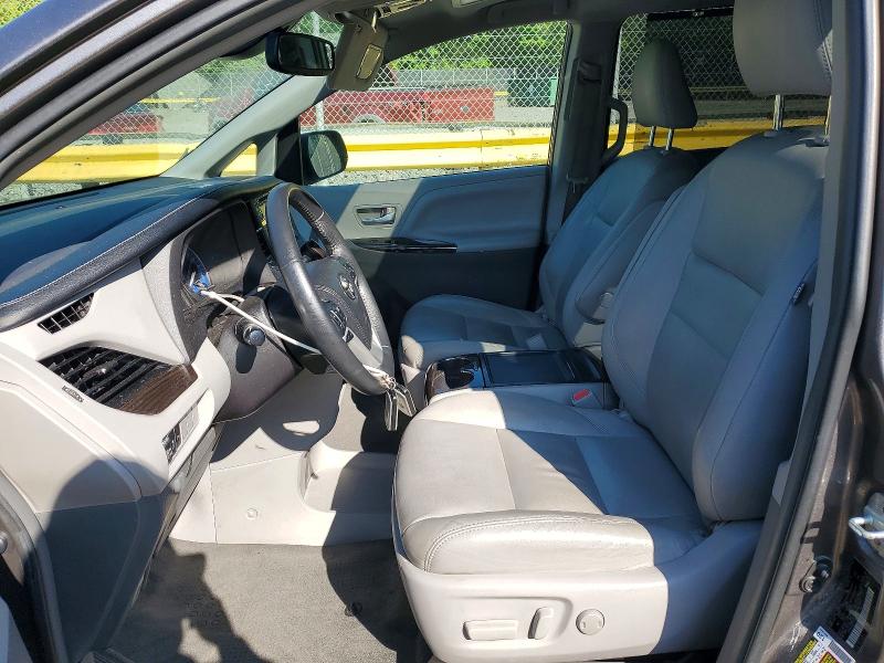 Photo 7 from auction – 2018 TOYOTA SIENNA with VIN 5TDYZ3DC5JS940775