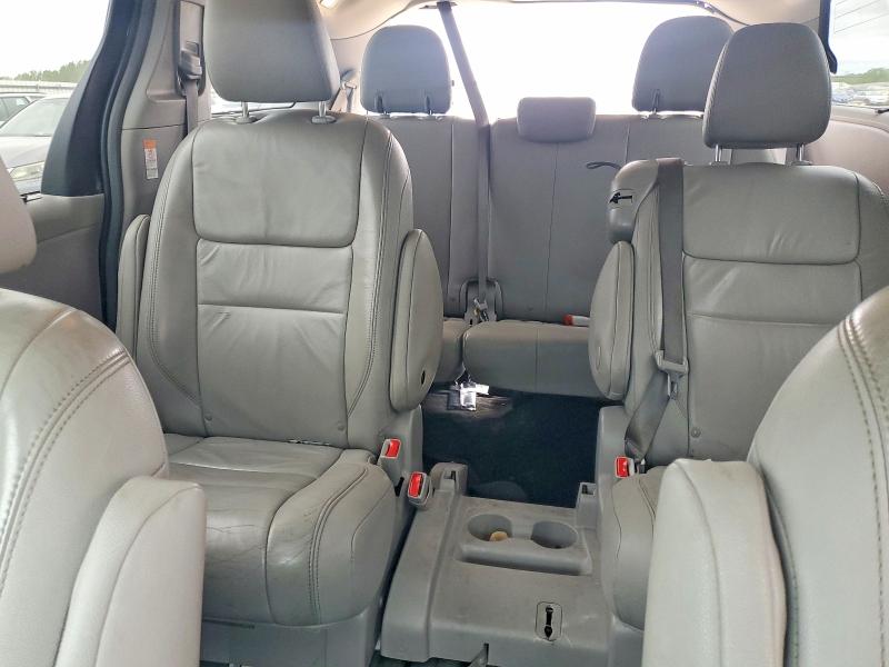 Photo 10 from auction – 2015 TOYOTA SIENNA with VIN 5TDYK3DC7FS667947